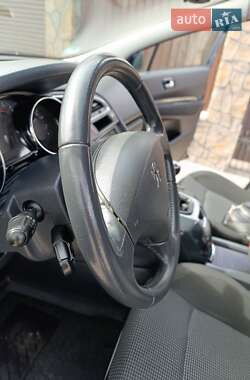 Микровэн Peugeot 5008 2010 в 