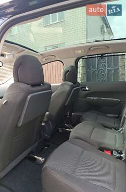 Микровэн Peugeot 5008 2010 в 
