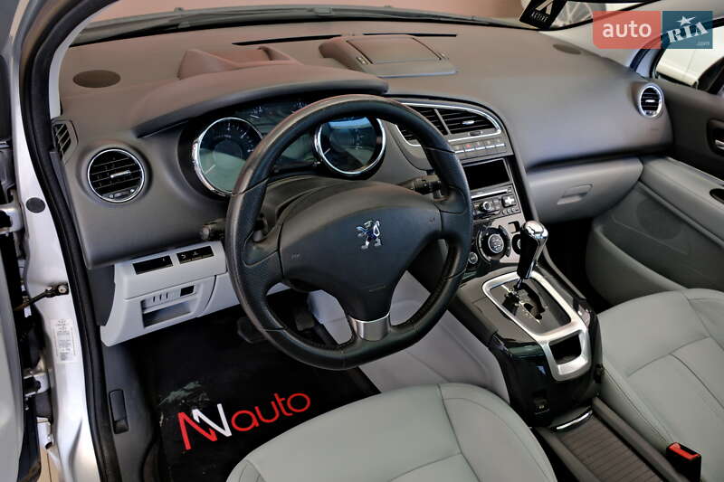 Мікровен Peugeot 5008 2011 в Одесі