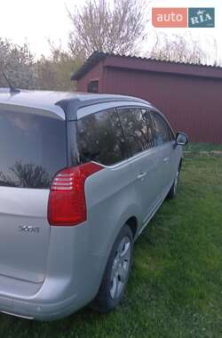 Микровэн Peugeot 5008 2010 в 