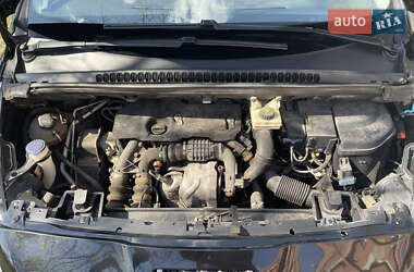 Микровэн Peugeot 5008 2010 в Николаеве