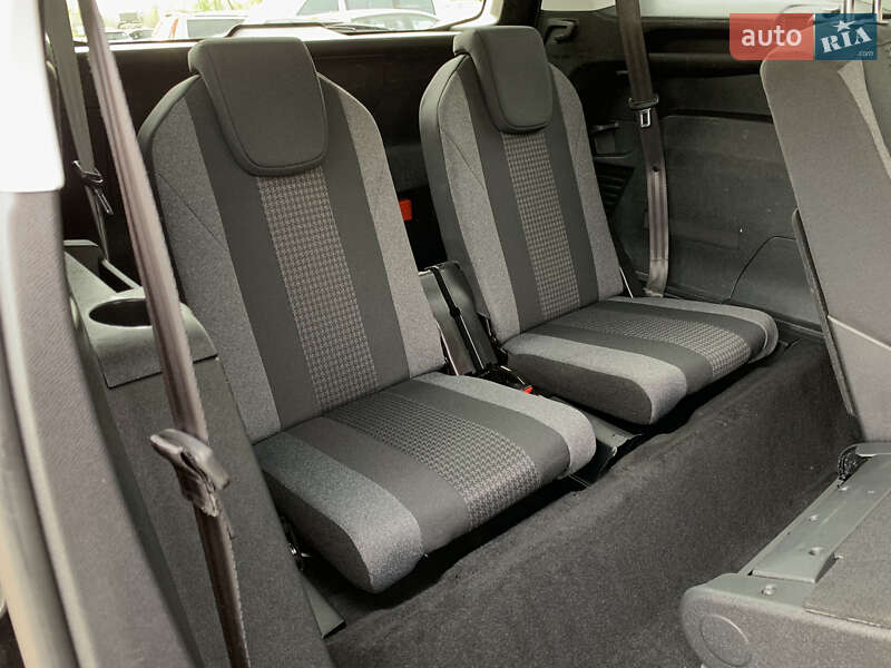 Внедорожник / Кроссовер Peugeot 5008 2019 в Бердичеве