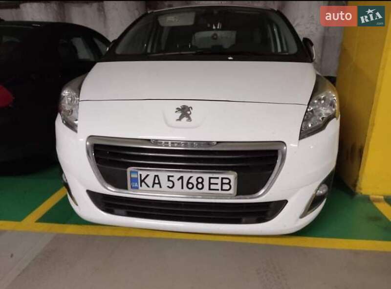 Мікровен Peugeot 5008 2016 в Чернівцях