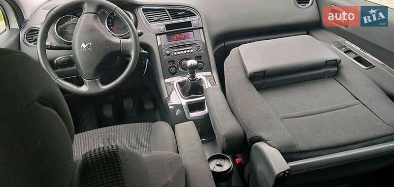 Мікровен Peugeot 5008 2016 в Чернівцях