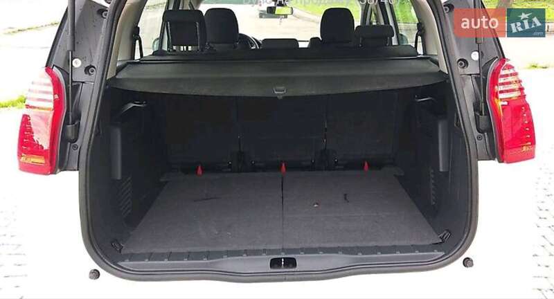 Мікровен Peugeot 5008 2016 в Чернівцях