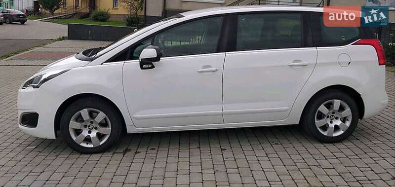 Мікровен Peugeot 5008 2016 в Чернівцях