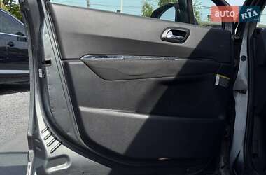 Микровэн Peugeot 5008 2014 в 