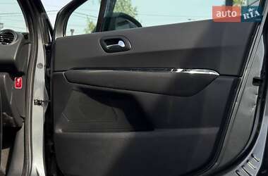 Микровэн Peugeot 5008 2014 в 