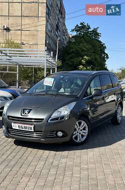 Микровэн Peugeot 5008 2010 в Кривом Роге