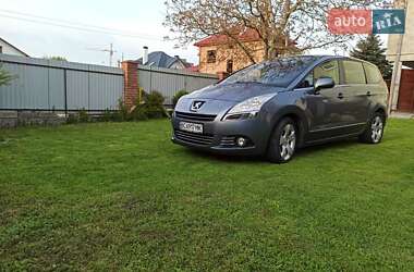 Мікровен Peugeot 5008 2011 в 