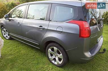 Мікровен Peugeot 5008 2011 в 