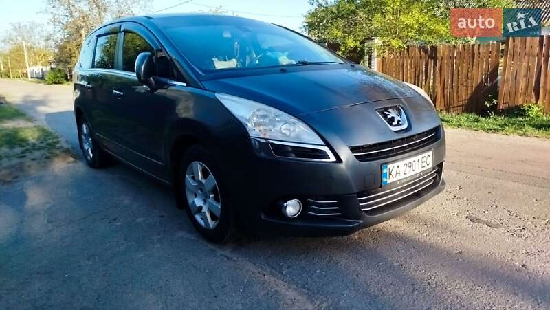 Микровэн Peugeot 5008 2012 в Житомире