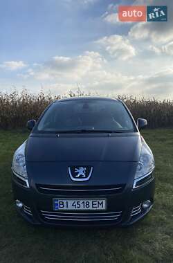 Микровэн Peugeot 5008 2013 в 