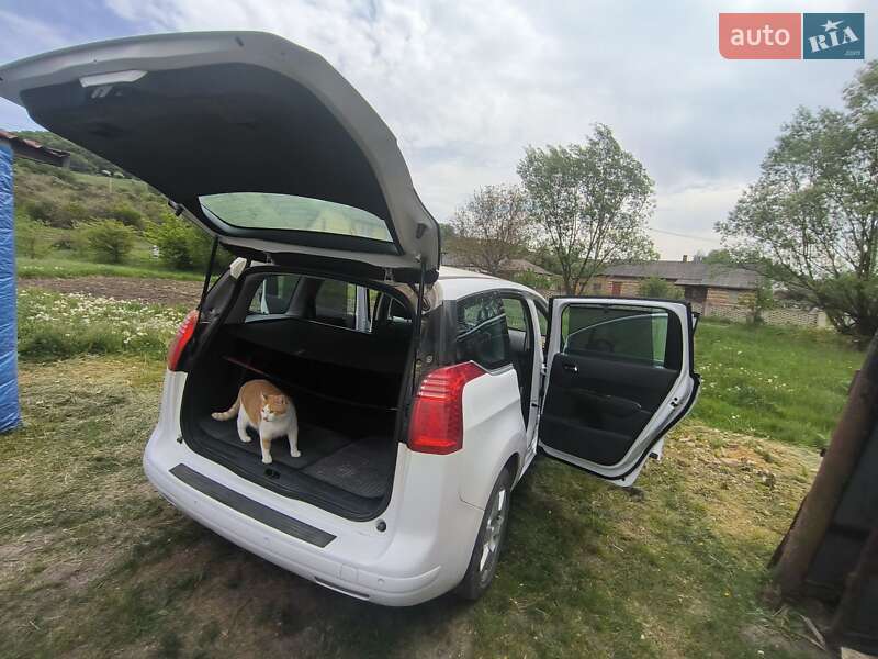 Мікровен Peugeot 5008 2016 в Чернівцях