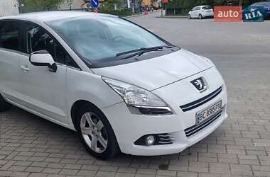 Микровэн Peugeot 5008 2012 в Львове