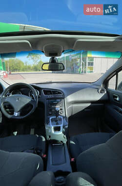 Мікровен Peugeot 5008 2012 в 