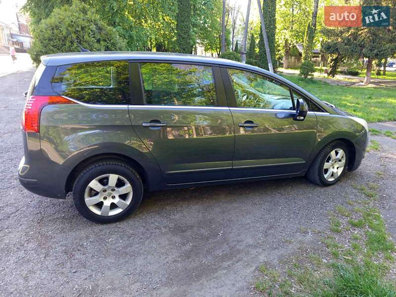 Мікровен Peugeot 5008 2010 в Чернівцях