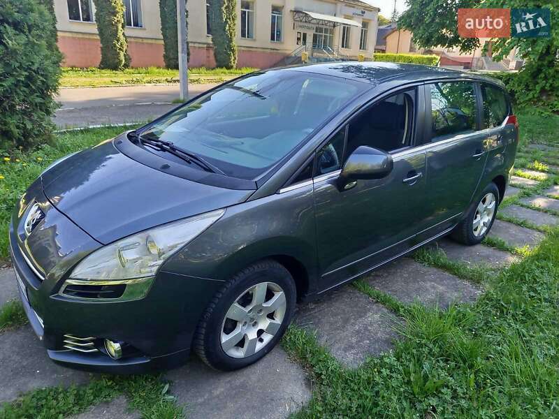 Мікровен Peugeot 5008 2010 в Чернівцях