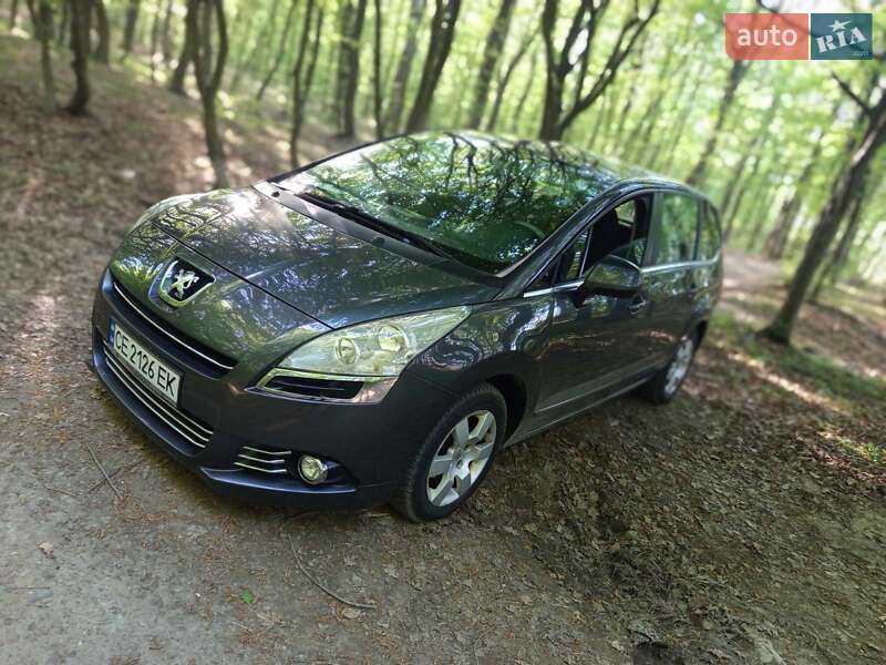 Мікровен Peugeot 5008 2010 в Чернівцях