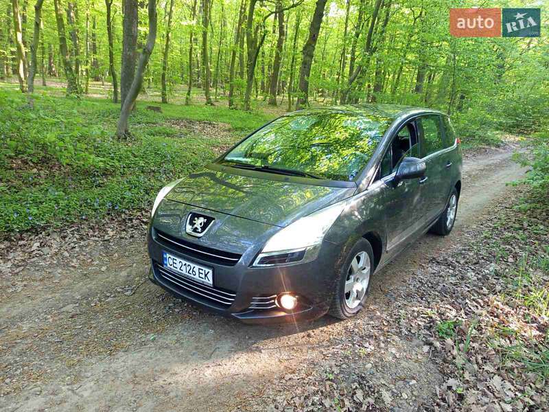 Мікровен Peugeot 5008 2010 в Чернівцях