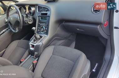 Мікровен Peugeot 5008 2014 в 