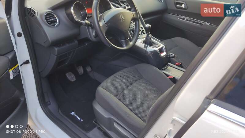 Мікровен Peugeot 5008 2014 в Тернополі