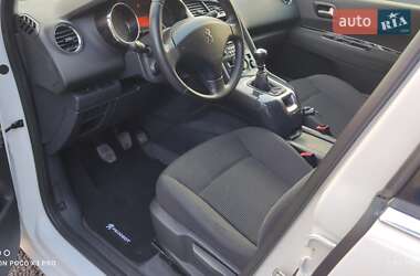 Мікровен Peugeot 5008 2014 в 