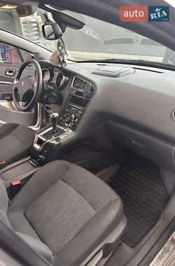 Микровэн Peugeot 5008 2013 в 