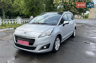 Мікровен Peugeot 5008 2016 в Умані