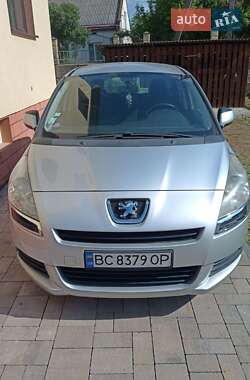 Микровэн Peugeot 5008 2010 в Старом Самборе