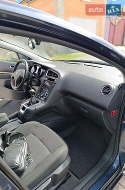 Мікровен Peugeot 5008 2010 в 