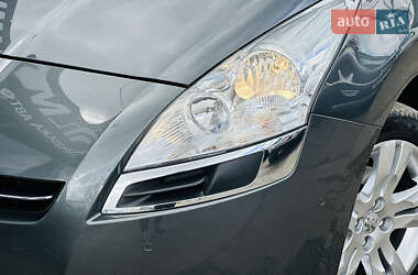 Микровэн Peugeot 5008 2010 в 