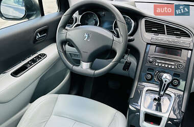 Микровэн Peugeot 5008 2010 в 