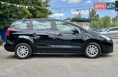 Микровэн Peugeot 5008 2013 в 