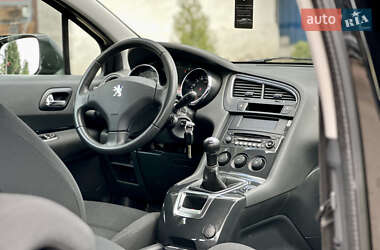 Микровэн Peugeot 5008 2013 в 