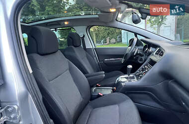 Микровэн Peugeot 5008 2011 в 