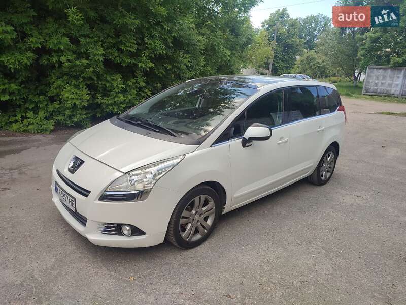 Микровэн Peugeot 5008 2009 в Киеве