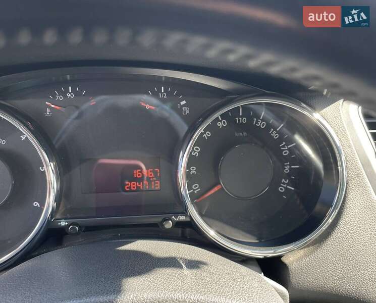 Микровэн Peugeot 5008 2012 в Львове