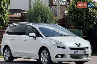 Микровэн Peugeot 5008 2010 в 