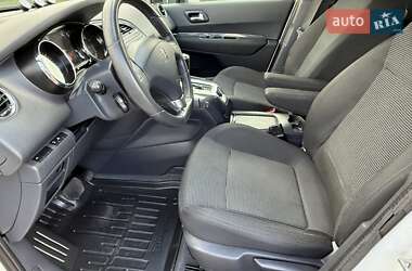 Микровэн Peugeot 5008 2010 в 