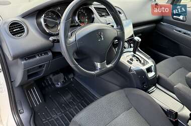Микровэн Peugeot 5008 2010 в 