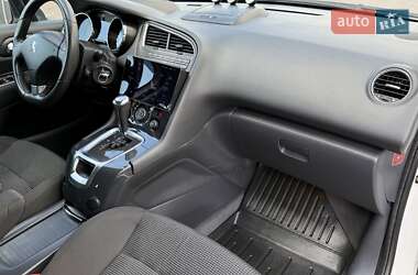 Микровэн Peugeot 5008 2010 в 