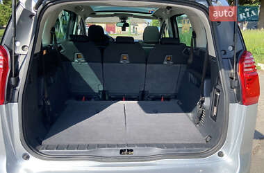Мікровен Peugeot 5008 2011 в 