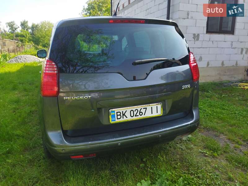 Микровэн Peugeot 5008 2009 в Дубно