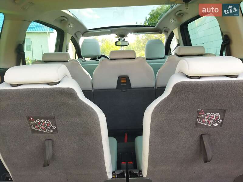 Микровэн Peugeot 5008 2009 в Дубно