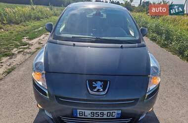 Мікровен Peugeot 5008 2011 в 