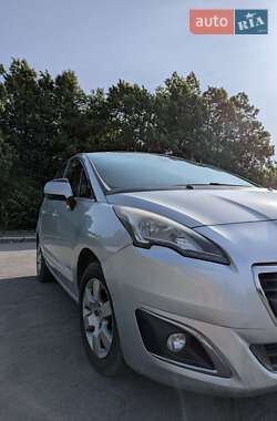 Микровэн Peugeot 5008 2014 в 