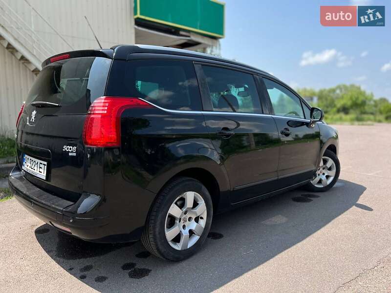 Мікровен Peugeot 5008 2013 в Шептицькому