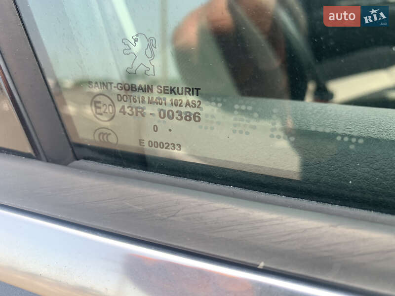 Микровэн Peugeot 5008 2011 в Луцке