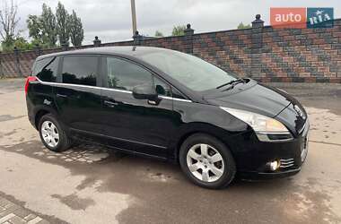 Микровэн Peugeot 5008 2011 в 